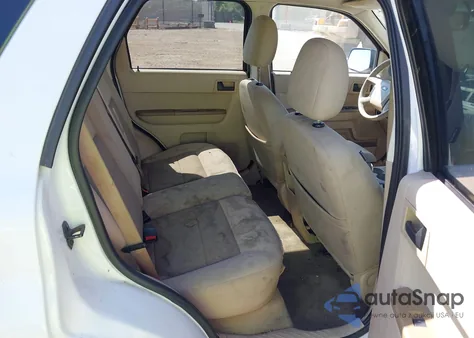 2008 Ford Escape Xlt from USA, damaged, VIN 1FMCU93118KE49628